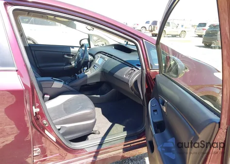 2013 Toyota Prius Three Se from USA, damaged, VIN JTDKN3DU8D5609483